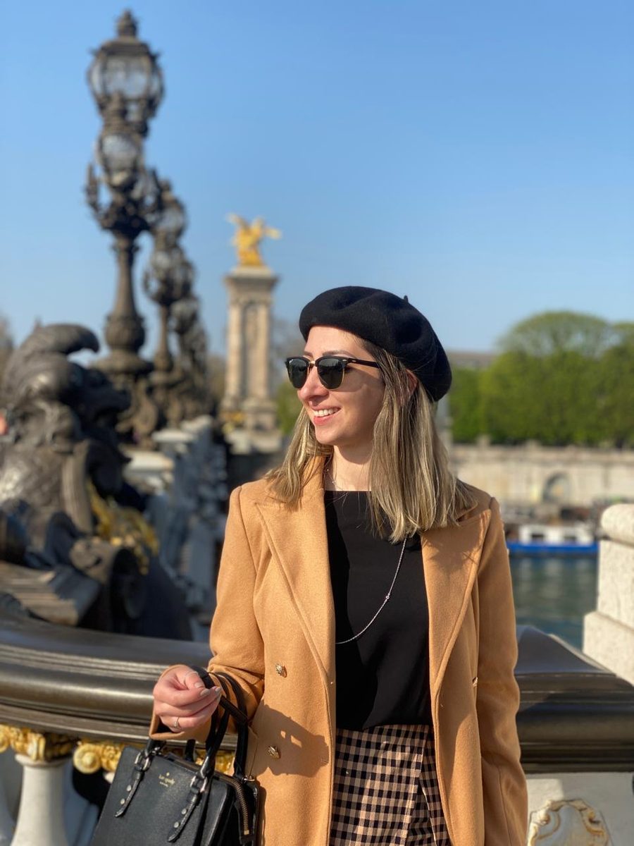 Carol em Paris